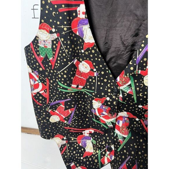Quirky Grandma core Christmas Skiing Santa Vest Size Medium.        Ee - Picture 2 of 6